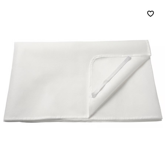 Lenast IKEA Waterproof mattress cover - Picture 1 of 3